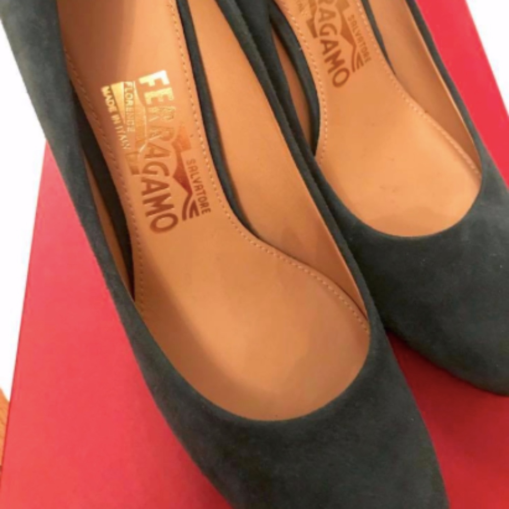 Ferragamo Suede Leo Heels - New